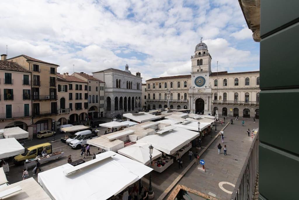 Enjoy Home - Appartamento Orologio, Piazza Dei Signori Padova Exterior photo